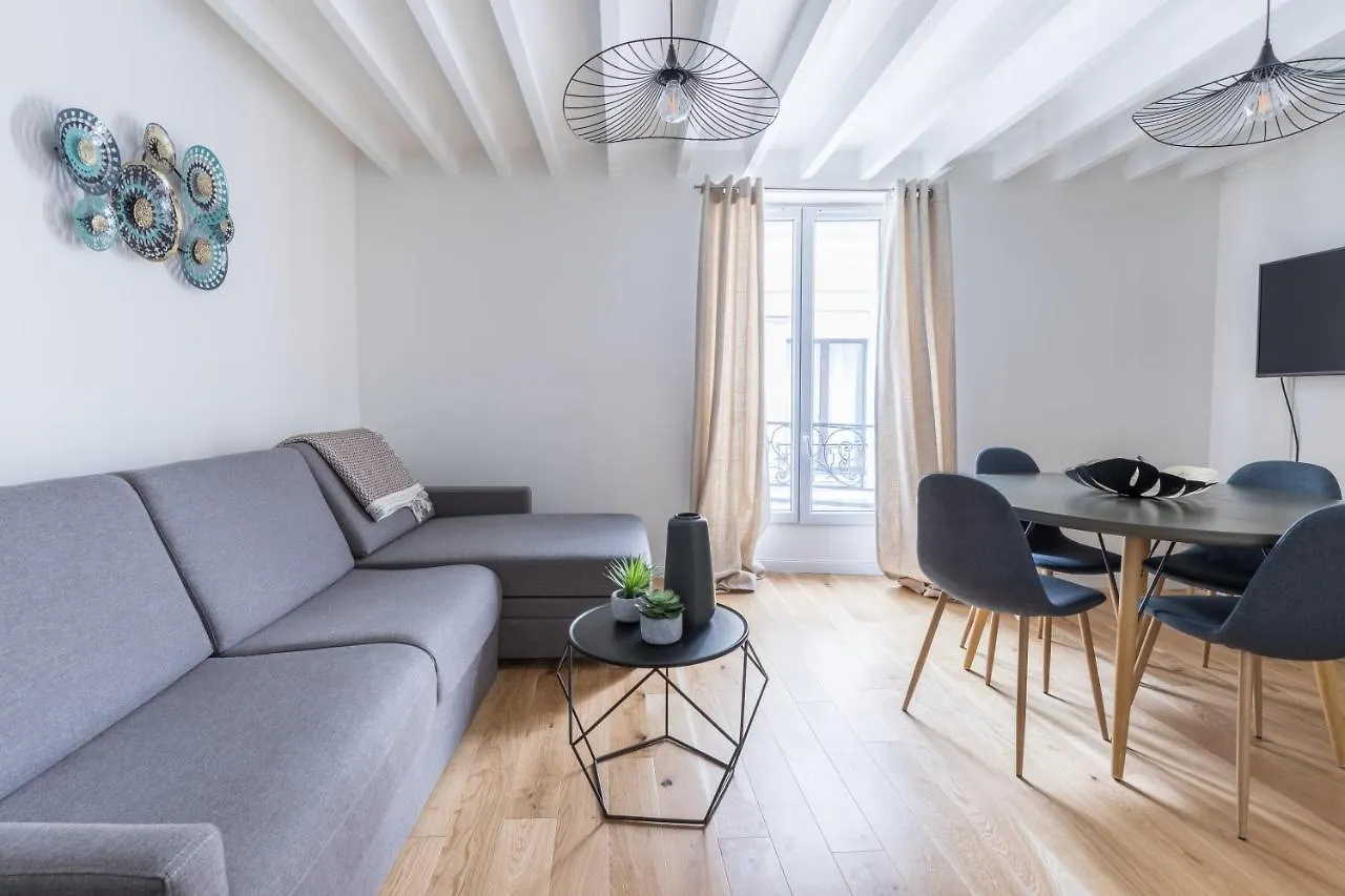 Home Suite Home Grands Boulevards 41 Paříž Francie