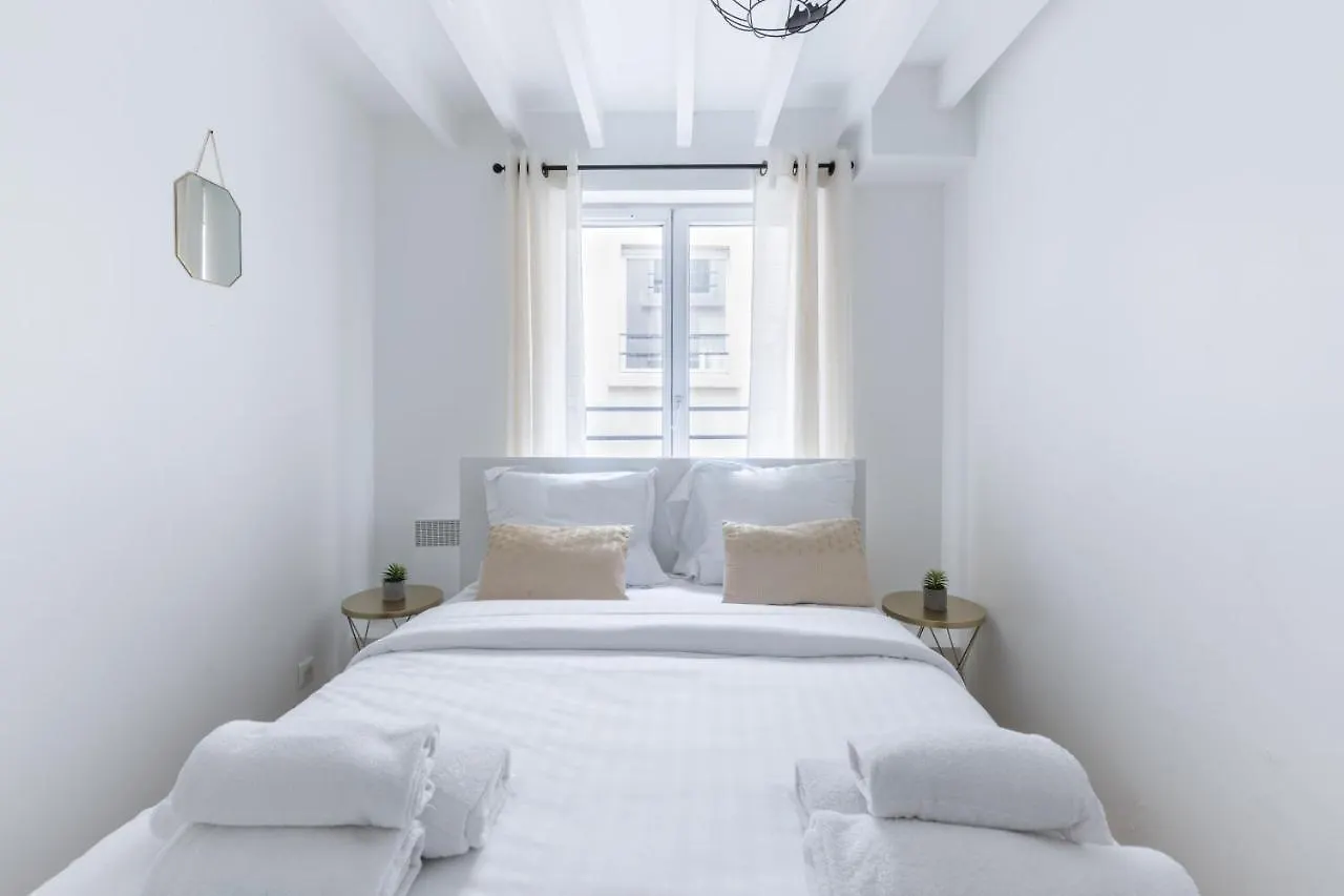 Home Suite Home Grands Boulevards 41 Paříž Francie